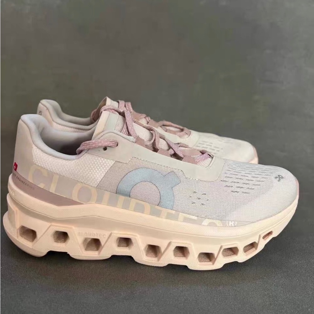 On Cloudmonster Lightweight Running Sneakers - Picture 4 of 8